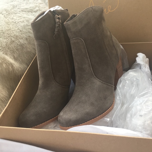 Joie Shoes - NWT Joie Dalton Boots suede Western Bootie 9B Gray